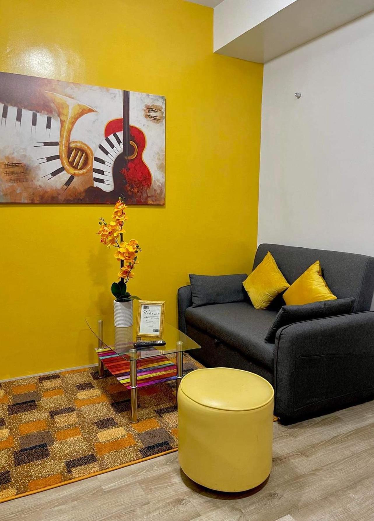Mesavirre Garden Residences Bacolod Bagian luar foto